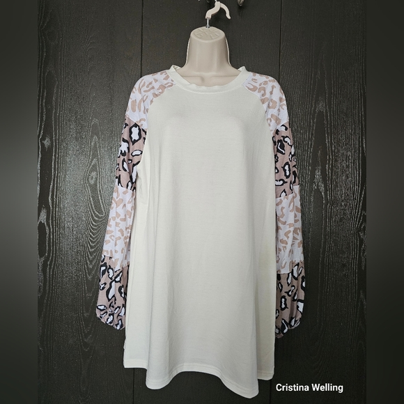 Leopard print Top off white and tan taupe 1 Large left Brand new boutique - Picture 5 of 11